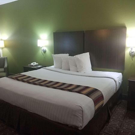 Best Western Rayne Inn Exterior foto