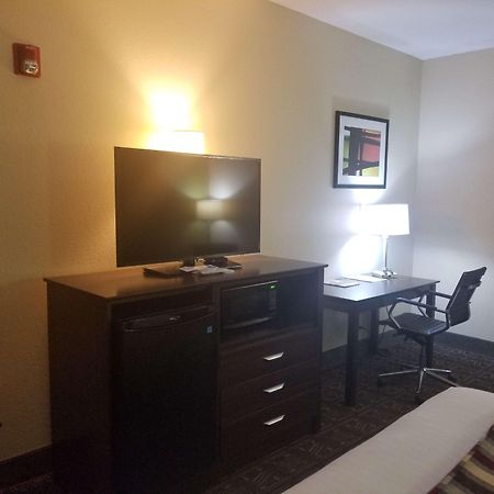 Best Western Rayne Inn Exterior foto