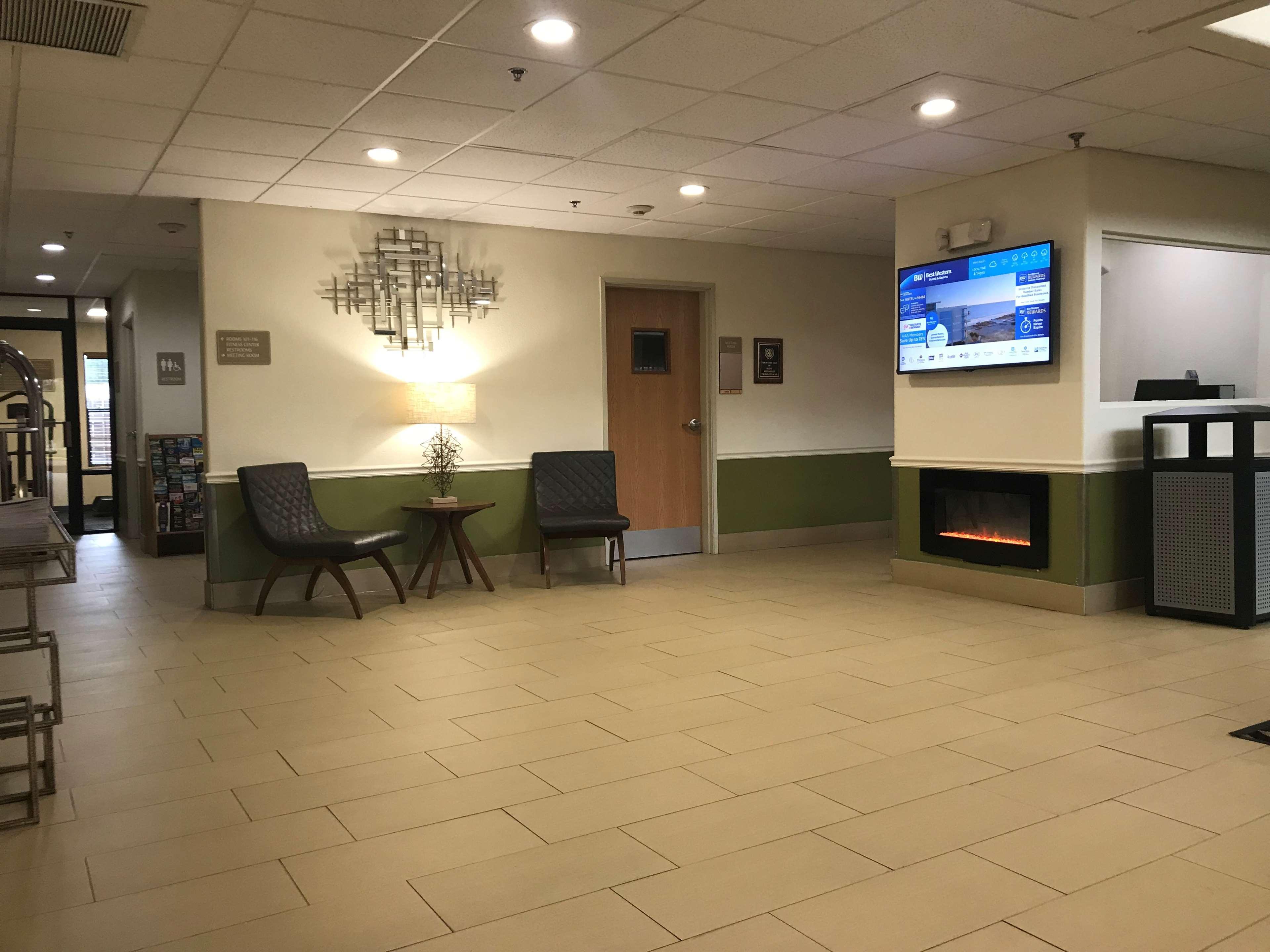 Best Western Rayne Inn Exterior foto