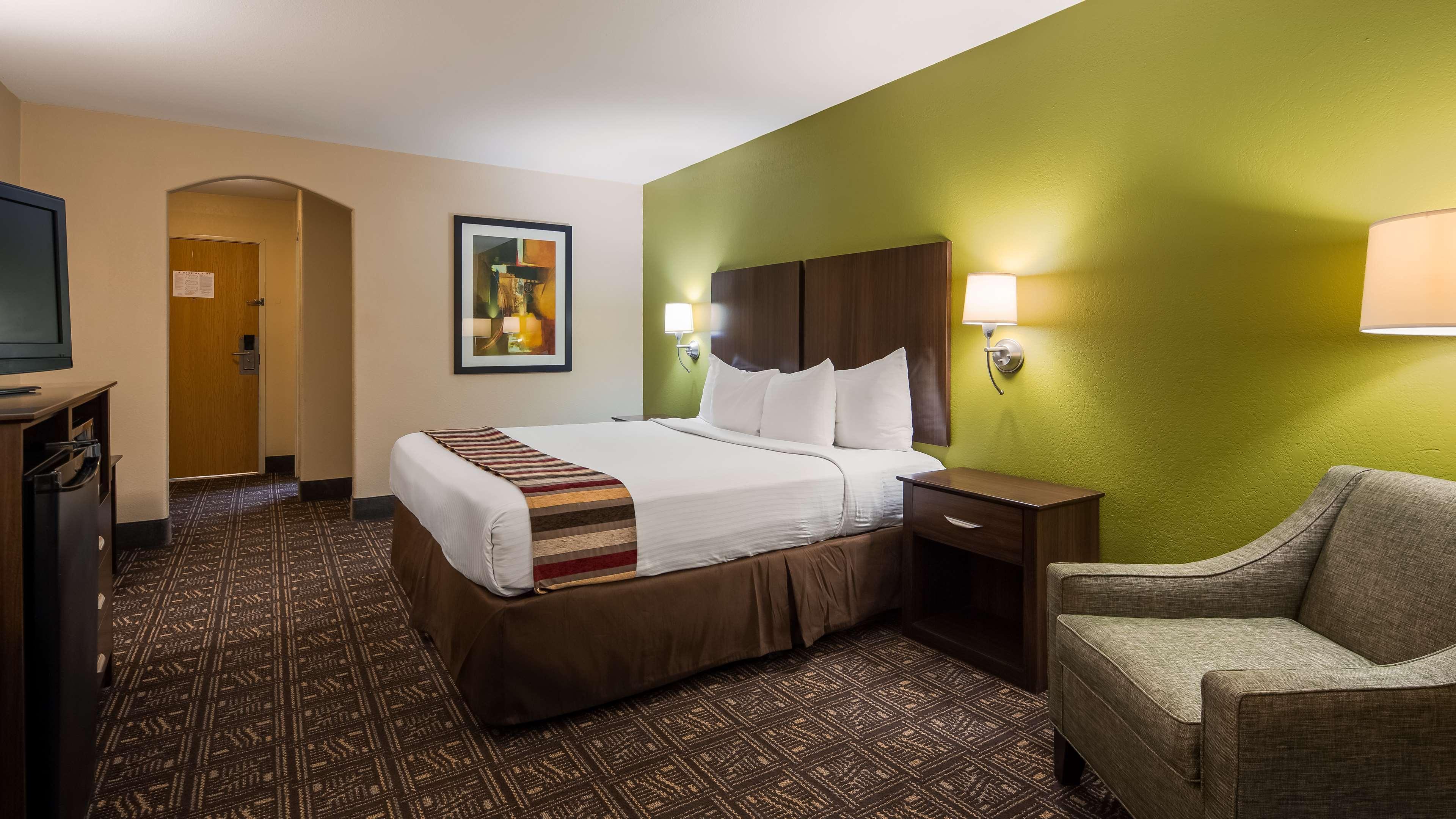 Best Western Rayne Inn Exterior foto