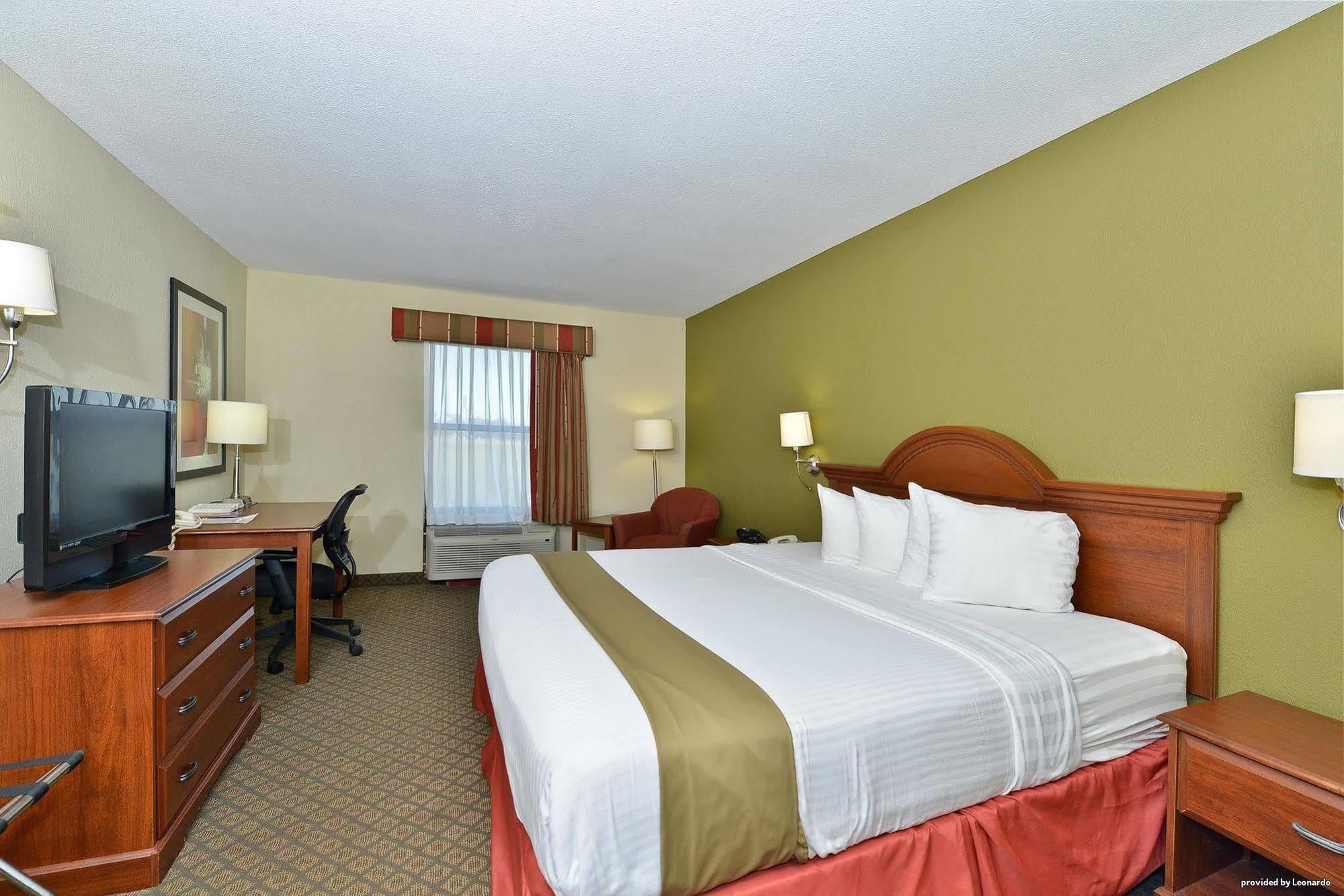 Best Western Rayne Inn Exterior foto